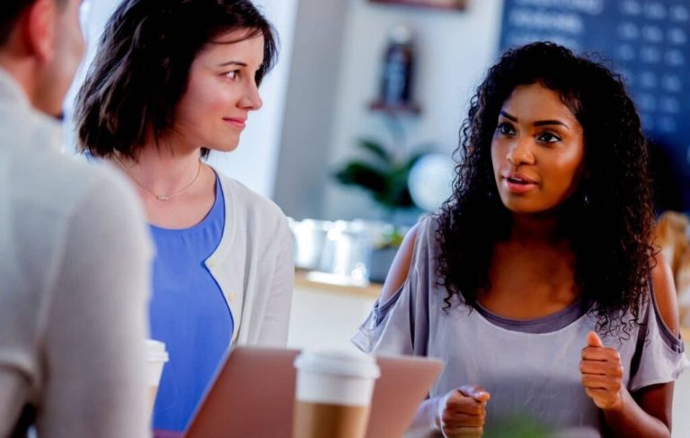 How to easily speak to people - Build Your Confidence