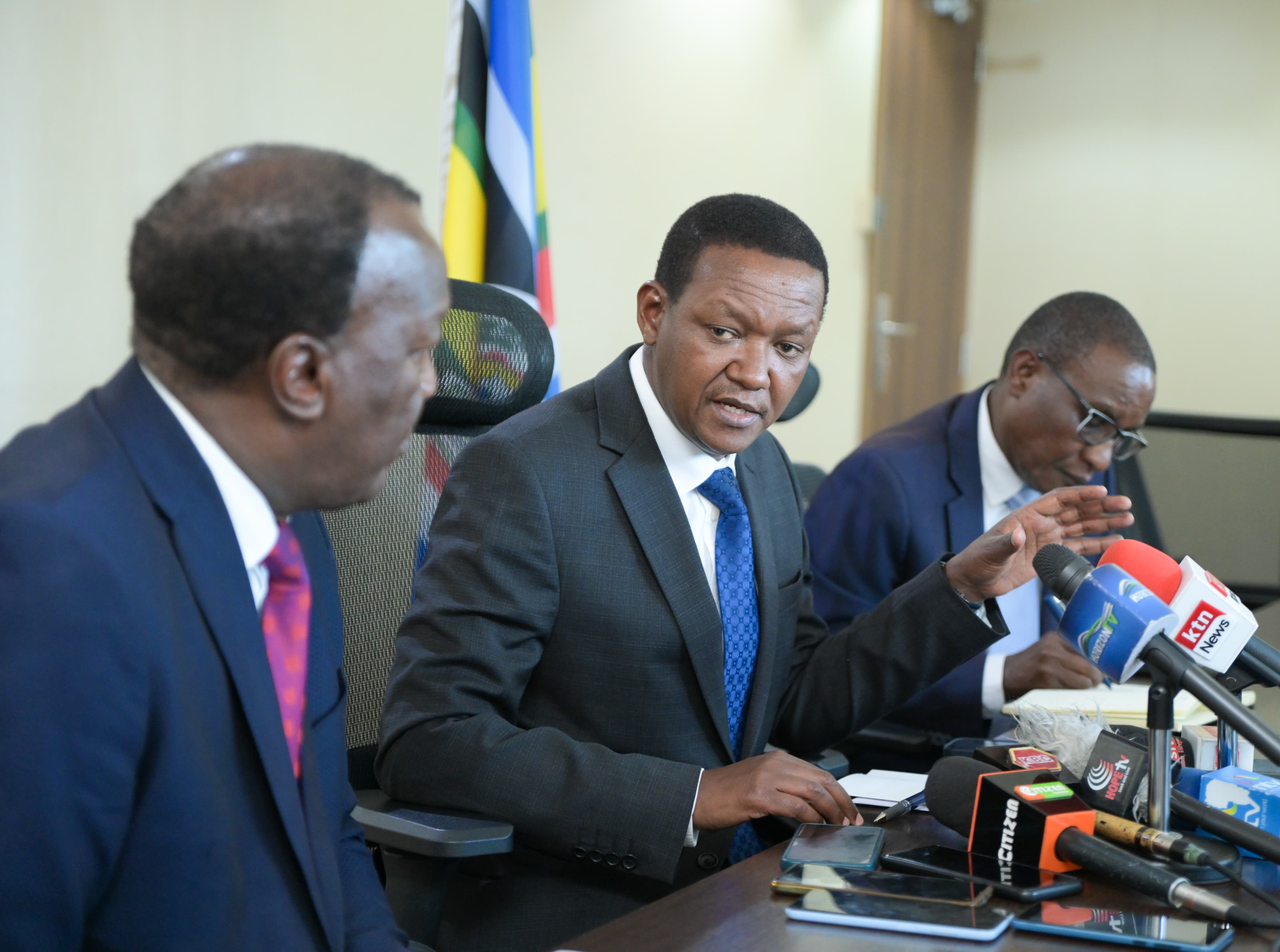 Gov't Focuses on Global Jobs in Nationwide Recruitment Drive
